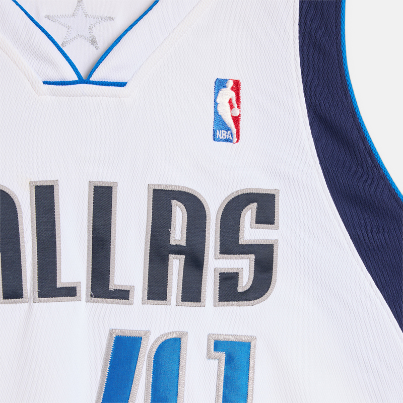 Super Flea Market+UNIFORM GAME-WORN NBA DALLAS MAVERICKS 2007-08+auction+Dirk Nowitzki26
